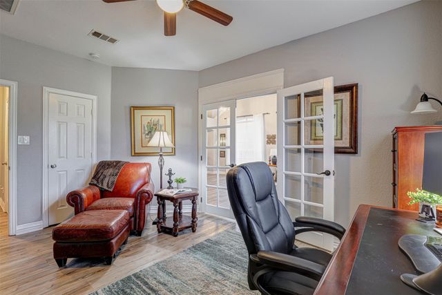 5704 Kelly Court, Haltom City, TX 76137