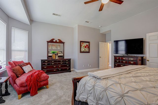 5704 Kelly Court, Haltom City, TX 76137