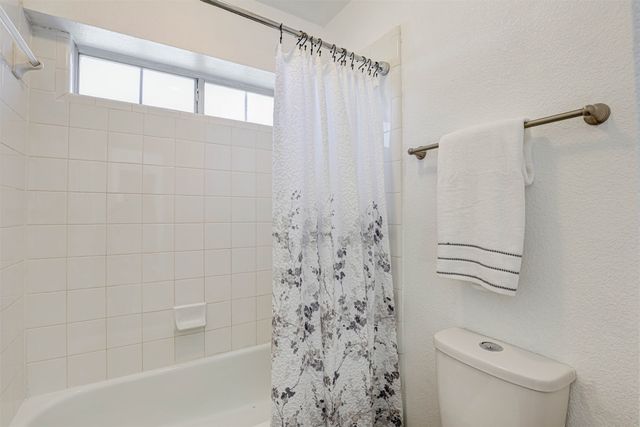 5704 Kelly Court, Haltom City, TX 76137