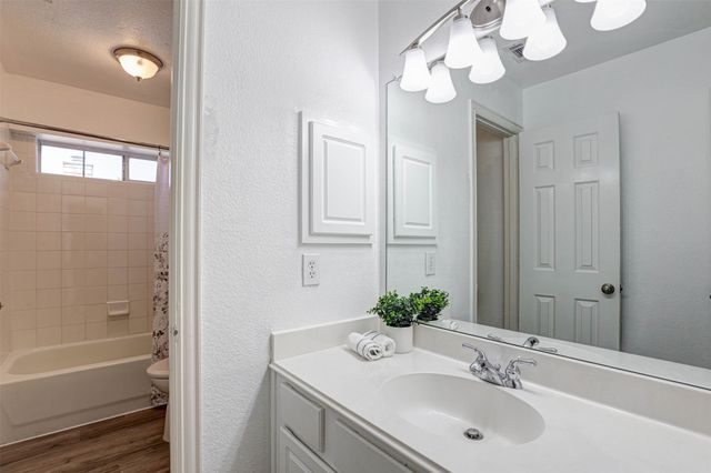 5704 Kelly Court, Haltom City, TX 76137