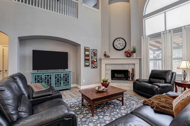 5704 Kelly Court, Haltom City, TX 76137