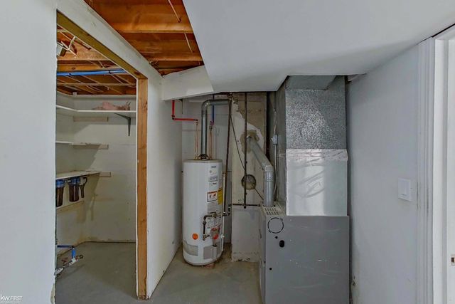 7447 E Bristol Road, Davison, MI 48423