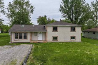 7447 E Bristol Road, Davison, MI 48423