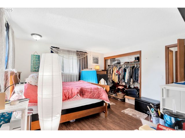 2828 Se 45TH Ct, Hillsboro, OR 97123