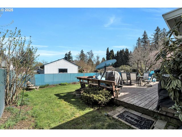 2828 Se 45TH Ct, Hillsboro, OR 97123