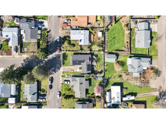 2828 Se 45TH Ct, Hillsboro, OR 97123