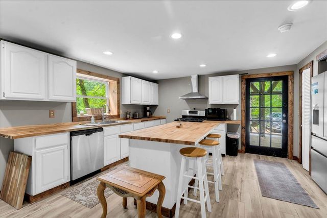 9505 Joel Road, Holly, MI 48442