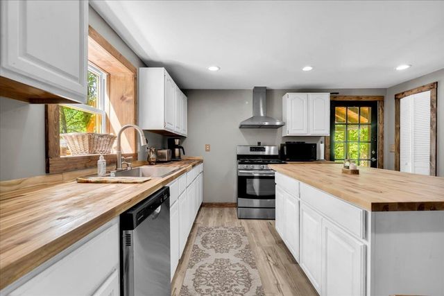9505 Joel Road, Holly, MI 48442