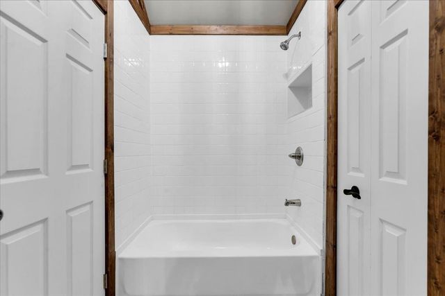 9505 Joel Road, Holly, MI 48442