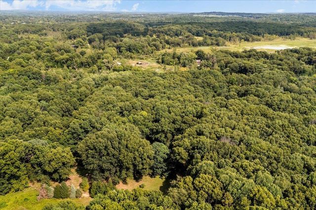 9505 Joel Road, Holly, MI 48442