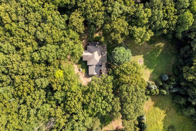 9505 Joel Road, Holly, MI 48442