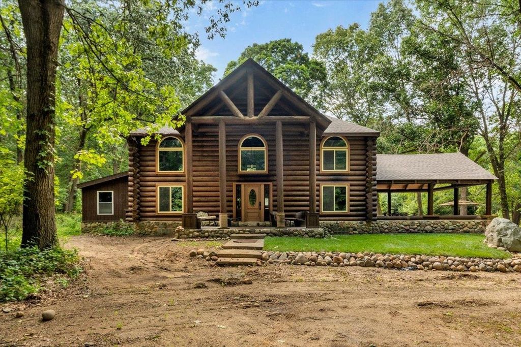 9505 Joel Road, Holly, MI 48442