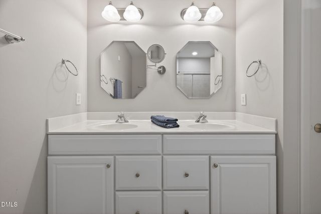 10411 Rosegate Court 301, Raleigh, NC 27617