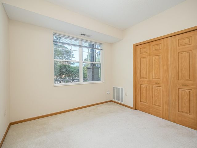 1900 Rush Lake Trail 112, New Brighton, MN 55112