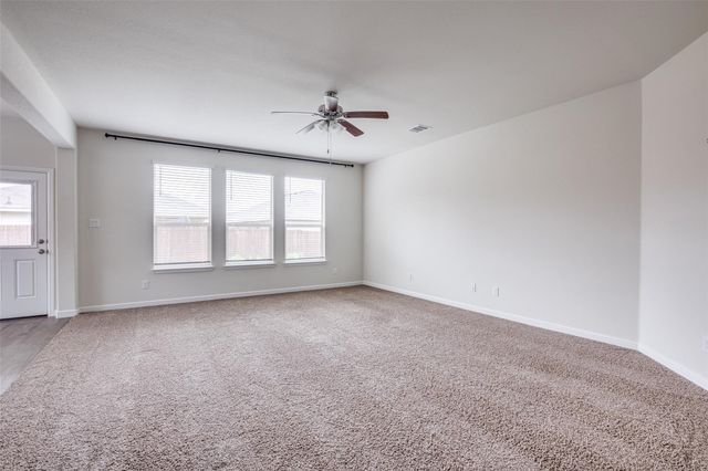 9036 Sycamore Leaf Drive, Fort Worth, TX 76179