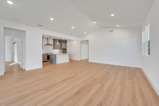 2606 Barrique Dr, Lodi, CA 95240