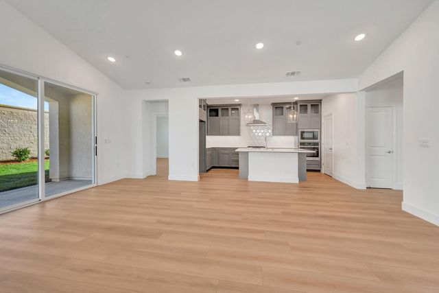 2606 Barrique Dr, Lodi, CA 95240