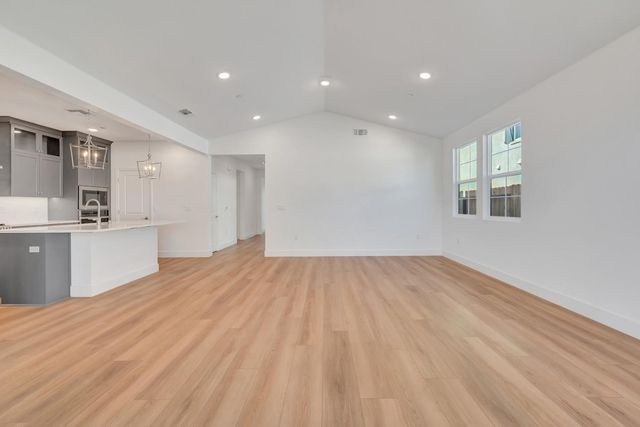 2606 Barrique Dr, Lodi, CA 95240