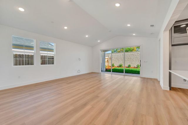 2606 Barrique Dr, Lodi, CA 95240