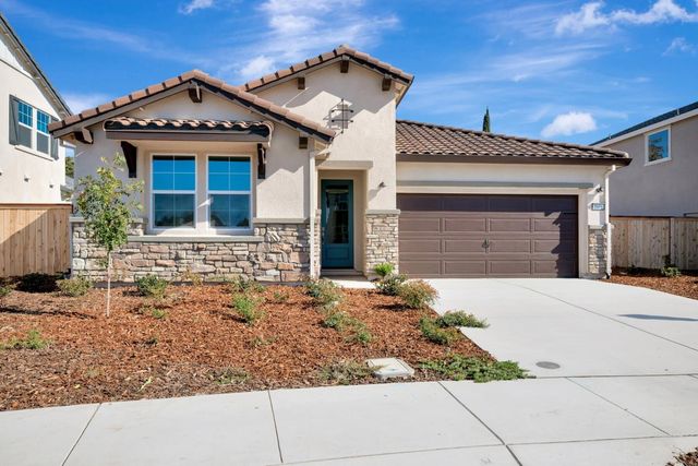 2606 Barrique Dr, Lodi, CA 95240