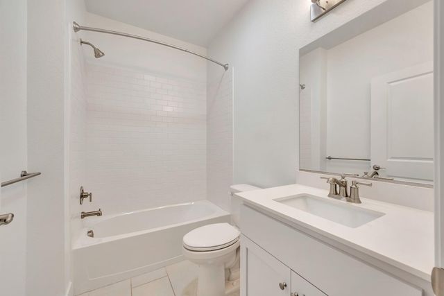 2606 Barrique Dr, Lodi, CA 95240