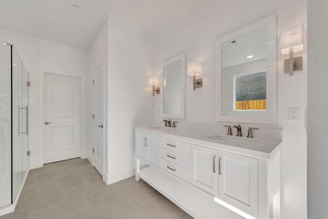 2606 Barrique Dr, Lodi, CA 95240