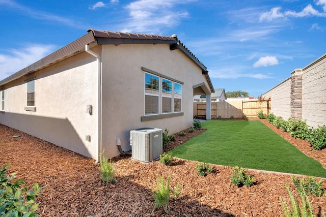 2606 Barrique Dr, Lodi, CA 95240