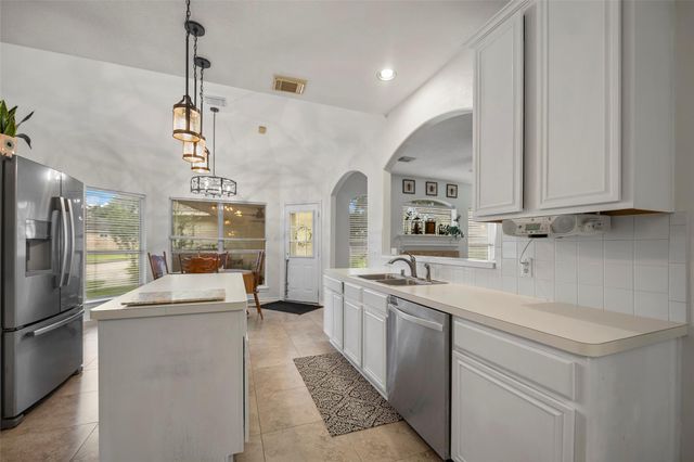 11910 Susie Court, Pinehurst, TX 77362