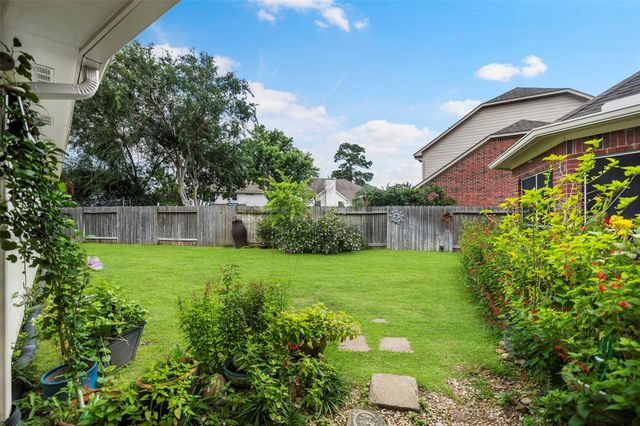 11910 Susie Court, Pinehurst, TX 77362
