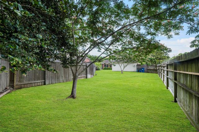 11910 Susie Court, Pinehurst, TX 77362