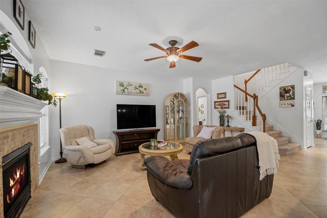 11910 Susie Court, Pinehurst, TX 77362