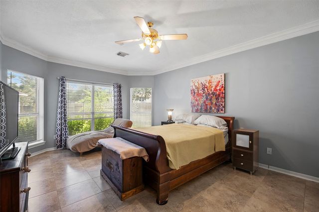 11910 Susie Court, Pinehurst, TX 77362