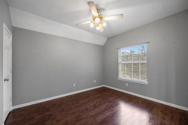 11910 Susie Court, Pinehurst, TX 77362