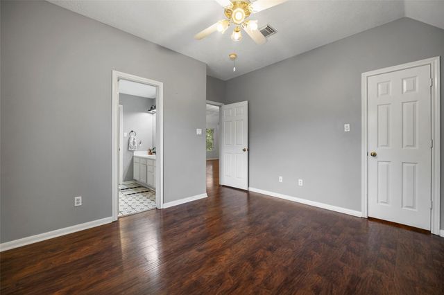 11910 Susie Court, Pinehurst, TX 77362