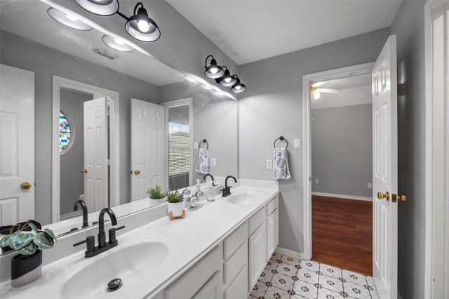 11910 Susie Court, Pinehurst, TX 77362