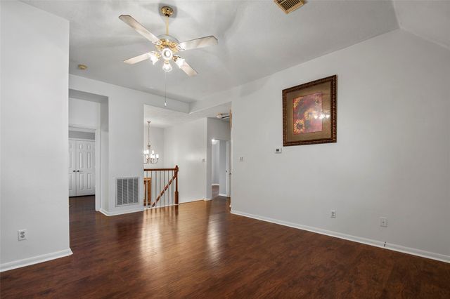 11910 Susie Court, Pinehurst, TX 77362