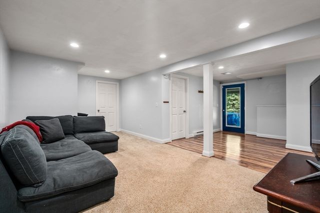 75 Connor Pass, Uxbridge, MA 01569