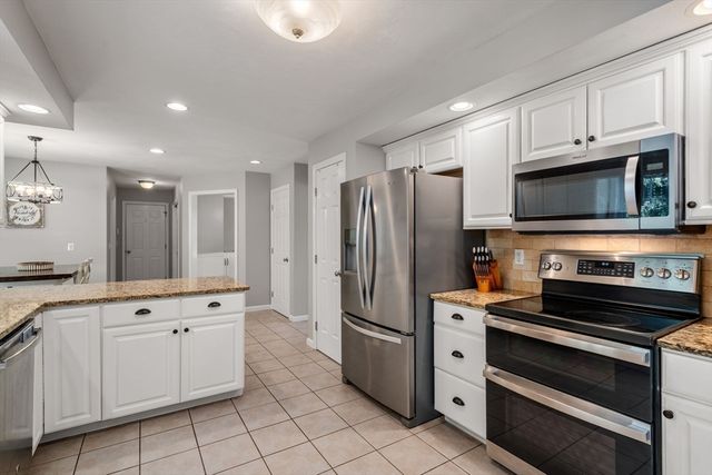75 Connor Pass, Uxbridge, MA 01569
