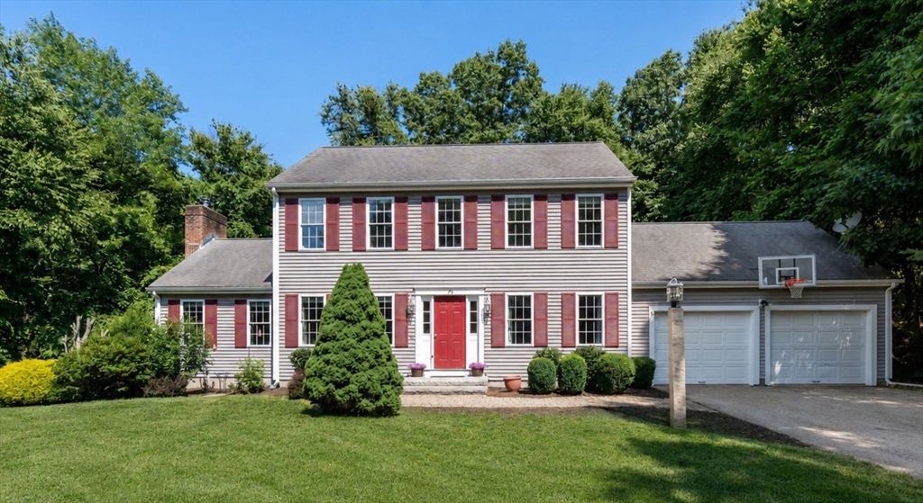75 Connor Pass, Uxbridge, MA 01569