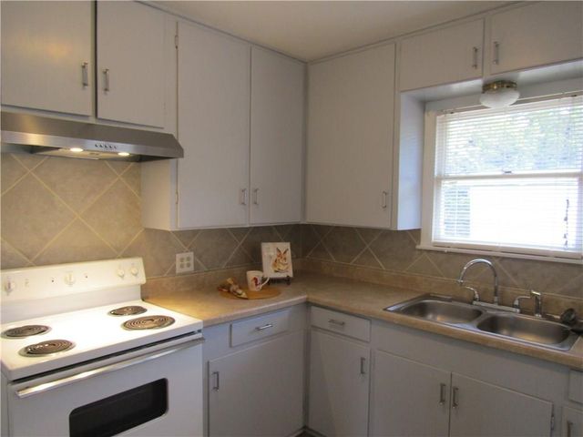 10620A Deer Canyon RD A, Jonestown, TX 78645