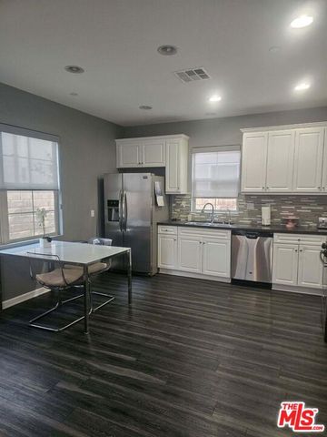 21816 Moveo Drive, Santa Clarita, CA 91350