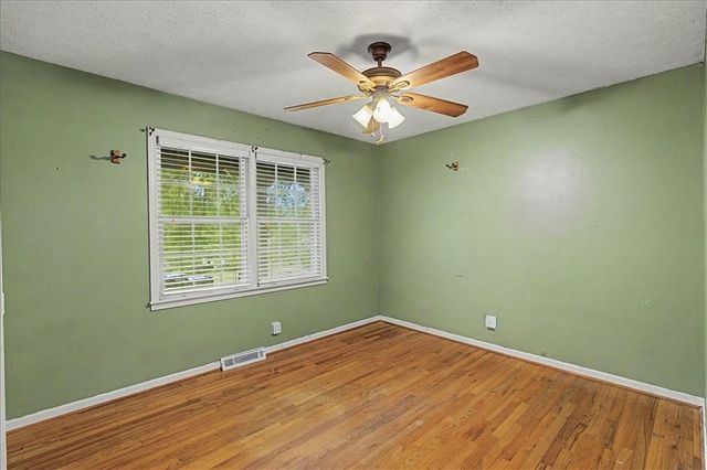 9 Lakemoore Drive NE, Rome, GA 30161