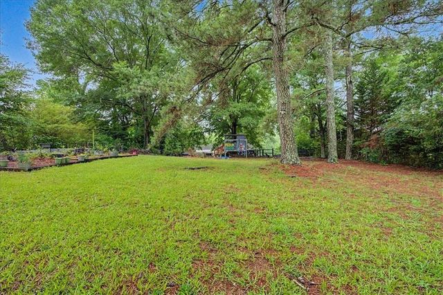 9 Lakemoore Drive NE, Rome, GA 30161