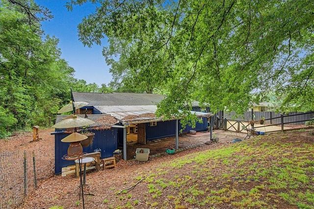 9 Lakemoore Drive NE, Rome, GA 30161