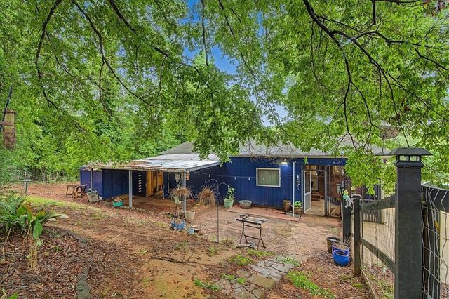 9 Lakemoore Drive NE, Rome, GA 30161