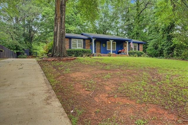9 Lakemoore Drive NE, Rome, GA 30161