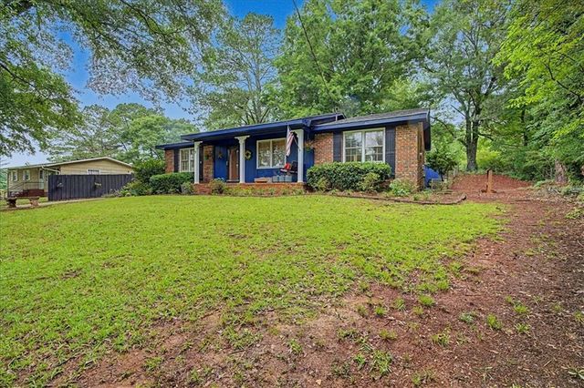 9 Lakemoore Drive NE, Rome, GA 30161