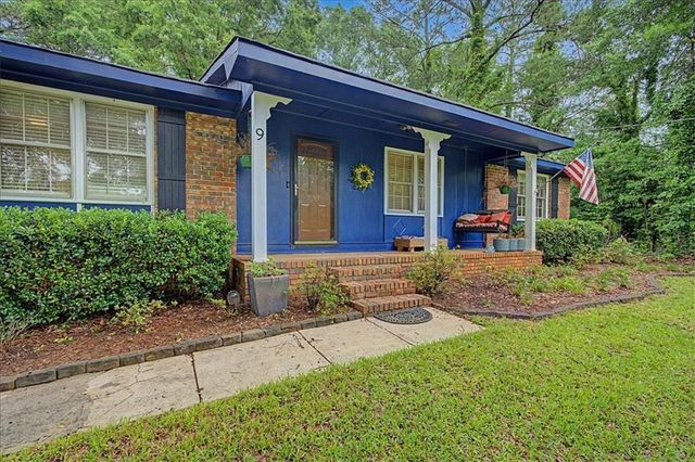 9 Lakemoore Drive NE, Rome, GA 30161