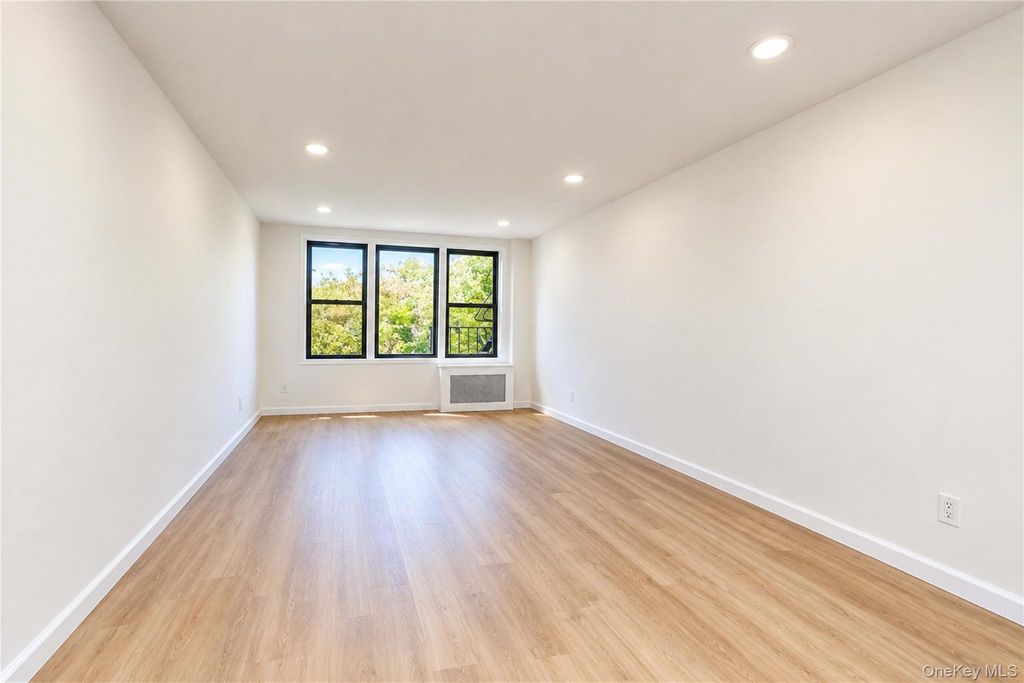 145 Lincoln, Staten Island, NY 10306 — exterior