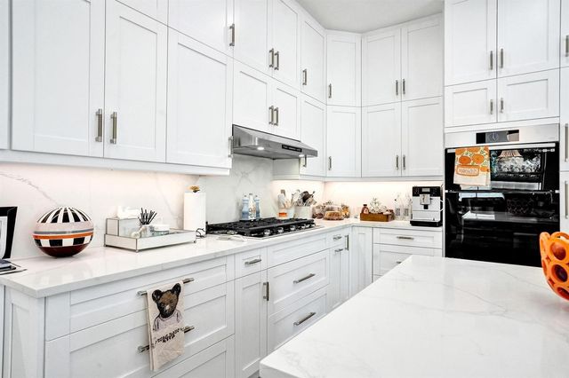 1411 NE 7th Street, Fort Lauderdale, FL 33304